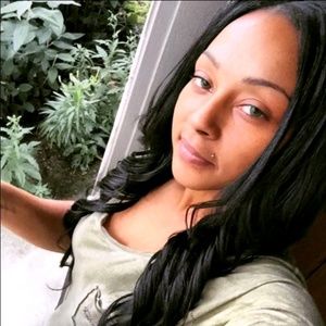 Meet your Posher, Roberta